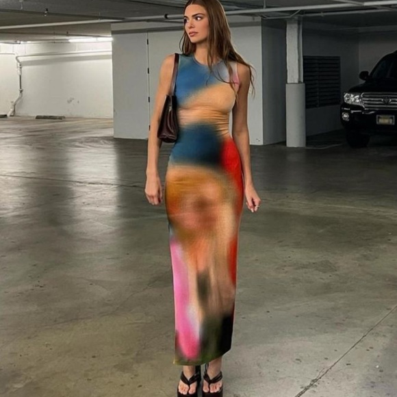 Sleeveless Slit Midi Dress - Picture 1 of 5